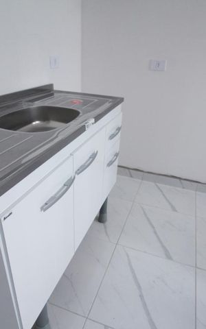 Casa para alugar com 30m², 1 quarto e sem vagacozinha / sala