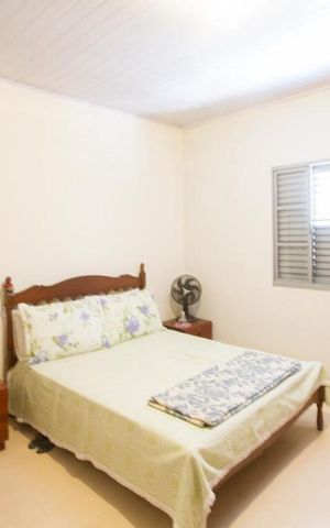 Casa à venda com 82m², 2 quartos e 1 vagaQuarto 1
