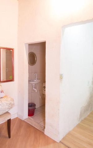 Casa à venda com 82m², 2 quartos e 1 vagaQuarto de Serviço