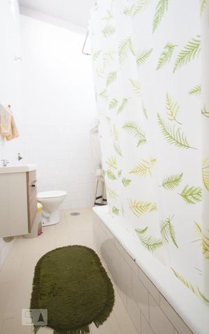 Casa à venda com 82m², 2 quartos e 1 vagaBanheiro