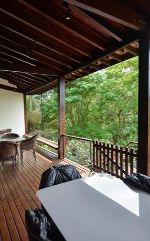 Casa de condomínio à venda com 379m², 4 quartos e 2 vagas Casa de condomínio à venda com 379m², 4 quartos e 2 vagasVaranda da Sala