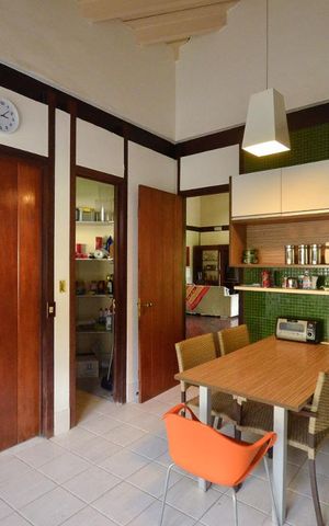 Casa de condomínio à venda com 379m², 4 quartos e 2 vagas Casa de condomínio à venda com 379m², 4 quartos e 2 vagasCozinha