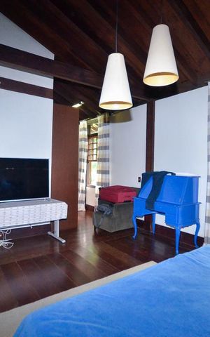 Casa de condomínio à venda com 379m², 4 quartos e 2 vagas Casa de condomínio à venda com 379m², 4 quartos e 2 vagasSuíte