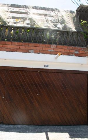 Casa para alugar com 55m², 2 quartos e sem vagaFachada