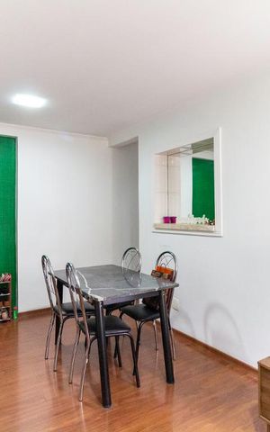 Apartamento à venda com 90m², 2 quartos e sem vagaSala