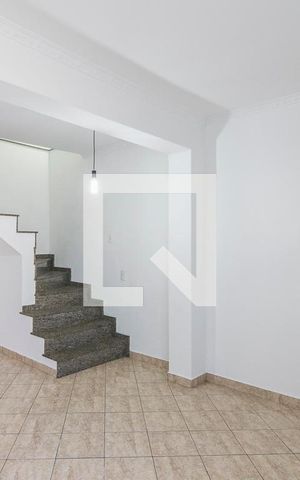 Casa para alugar com 204m², 3 quartos e 4 vagas Casa para alugar com 204m², 3 quartos e 4 vagasSala Edícula