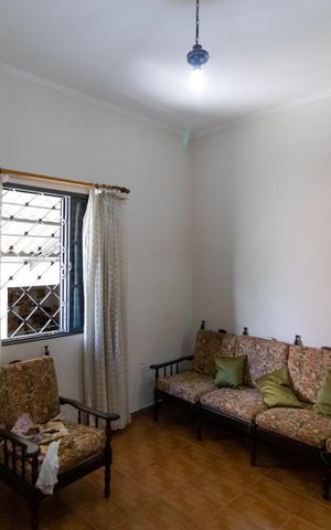 Casa à venda com 160m², 3 quartos e sem vaga Casa à venda com 160m², 3 quartos e sem vagaQuarto 02