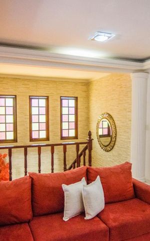 Casa à venda com 400m², 4 quartos e 5 vagas Casa à venda com 400m², 4 quartos e 5 vagasSala de TV