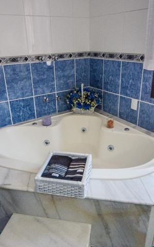 Casa à venda com 400m², 4 quartos e 5 vagas Casa à venda com 400m², 4 quartos e 5 vagasSuíte 4