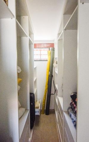 Casa à venda com 400m², 4 quartos e 5 vagas Casa à venda com 400m², 4 quartos e 5 vagasSuíte 3