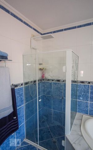 Casa à venda com 400m², 4 quartos e 5 vagas Casa à venda com 400m², 4 quartos e 5 vagasSuíte 4