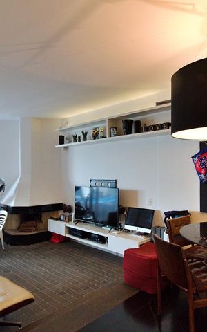 Apartamento à venda com 78m², 1 quarto e 2 vagas Apartamento à venda com 78m², 1 quarto e 2 vagasSala
