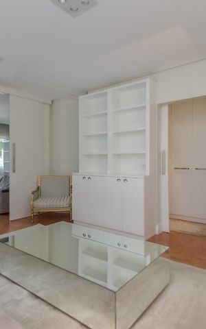 Apartamento à venda com 175m², 2 quartos e sem vaga Apartamento à venda com 175m², 2 quartos e sem vagaSala