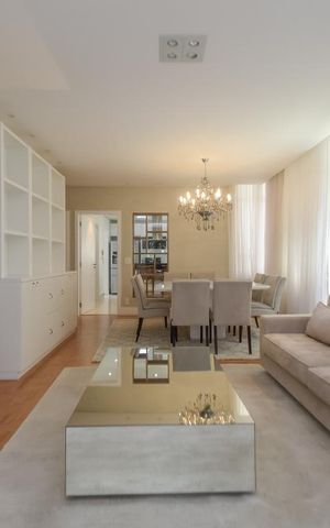 Apartamento à venda com 175m², 2 quartos e sem vaga Apartamento à venda com 175m², 2 quartos e sem vagaSala
