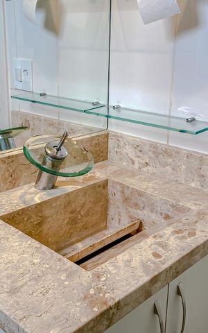 Apartamento para alugar com 48m², 2 quartos e 1 vagaDetalhe Banheiro