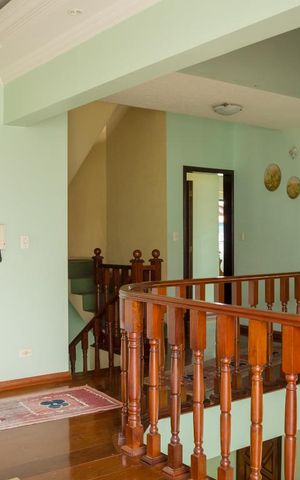 Casa à venda com 413m², 4 quartos e 5 vagas Casa à venda com 413m², 4 quartos e 5 vagasSala 2
