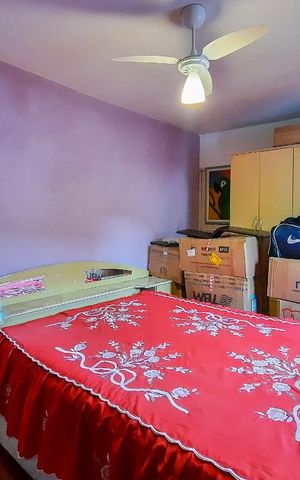 Casa à venda com 240m², 5 quartos e 2 vagas Casa à venda com 240m², 5 quartos e 2 vagasQuarto 1