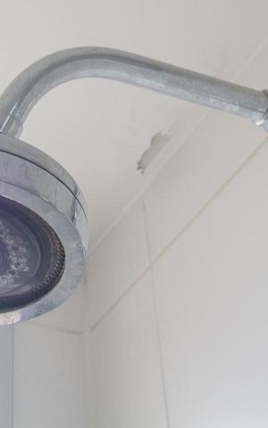 Apartamento para alugar com 105m², 2 quartos e 2 vagasDetalhe Banheiro Suíte 2