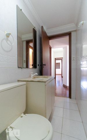 Apartamento à venda com 230m², 3 quartos e 2 vagas Apartamento à venda com 230m², 3 quartos e 2 vagasBanheiro