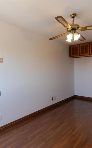Apartamento à venda com 230m², 3 quartos e 2 vagas Apartamento à venda com 230m², 3 quartos e 2 vagasSuíte 02