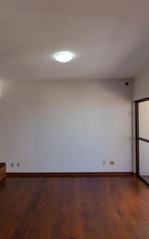 Apartamento à venda com 230m², 3 quartos e 2 vagas Apartamento à venda com 230m², 3 quartos e 2 vagasSalas
