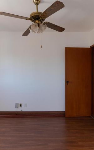 Apartamento à venda com 230m², 3 quartos e 2 vagas Apartamento à venda com 230m², 3 quartos e 2 vagasSalas