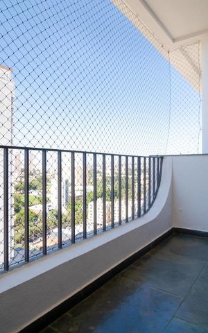 Apartamento à venda com 230m², 3 quartos e 2 vagas Apartamento à venda com 230m², 3 quartos e 2 vagasSacada