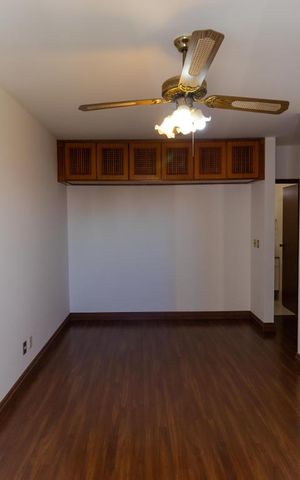 Apartamento à venda com 230m², 3 quartos e 2 vagas Apartamento à venda com 230m², 3 quartos e 2 vagasSuíte 02