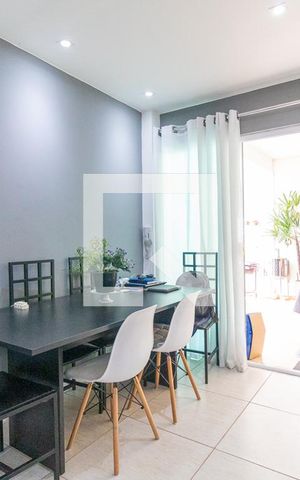Casa à venda com 368m², 4 quartos e 2 vagas Casa à venda com 368m², 4 quartos e 2 vagasSala 2