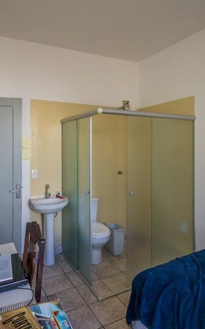 Casa de condomínio à venda com 127m², 4 quartos e 5 vagas Casa de condomínio à venda com 127m², 4 quartos e 5 vagasSuíte 1
