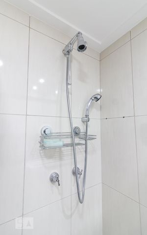 Apartamento para alugar com 77m², 3 quartos e 2 vagasBanheiro quarto 3 suíte - chuveiro