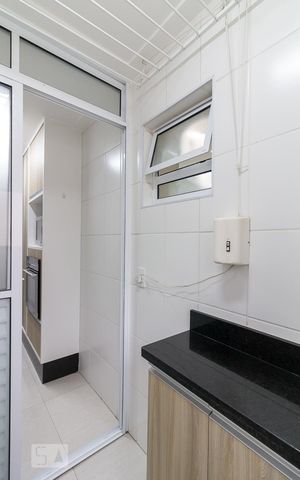 Apartamento para alugar com 77m², 3 quartos e 2 vagasÁrea de serviço