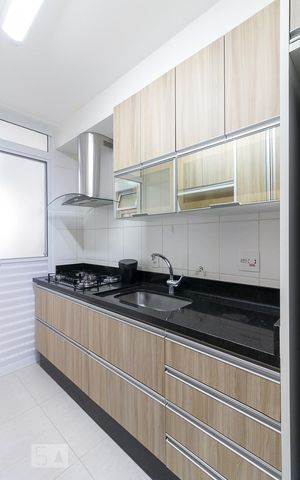 Apartamento para alugar com 77m², 3 quartos e 2 vagasCozinha
