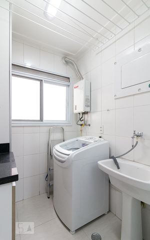 Apartamento para alugar com 77m², 3 quartos e 2 vagasÁrea de serviço