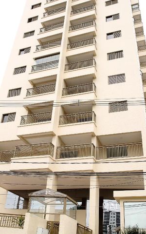 Apartamento para alugar com 72m², 2 quartos e 1 vagaFachada
