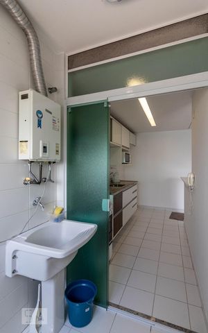 Apartamento à venda com 72m², 2 quartos e 1 vaga Apartamento à venda com 72m², 2 quartos e 1 vagaÁrea de Serviço