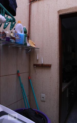 Casa à venda com 70m², 2 quartos e 1 vagaÁrea de Serviço