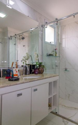 Apartamento à venda com 300m², 4 quartos e 2 vagasBanheiro Quarto 4 - Suíte