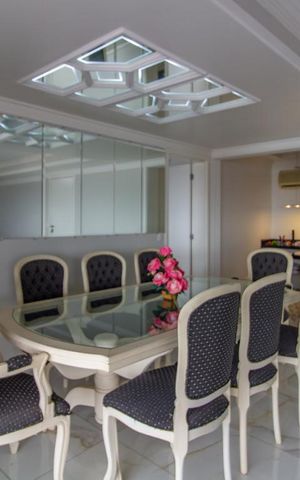 Apartamento à venda com 300m², 4 quartos e 2 vagasSala de Jantar