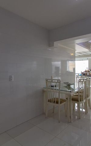 Apartamento à venda com 300m², 4 quartos e 2 vagasCozinha