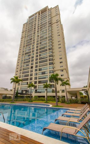 Apartamento à venda com 300m², 4 quartos e 2 vagasÁrea comum - Piscina