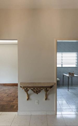 Casa à venda com 430m², 3 quartos e 6 vagas Casa à venda com 430m², 3 quartos e 6 vagasHall de entrada
