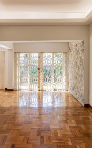 Casa à venda com 430m², 3 quartos e 6 vagas Casa à venda com 430m², 3 quartos e 6 vagasSala 2