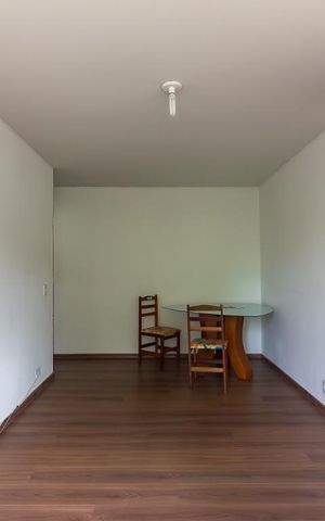 Apartamento à venda com 55m², 2 quartos e 1 vaga Apartamento à venda com 55m², 2 quartos e 1 vagaSala