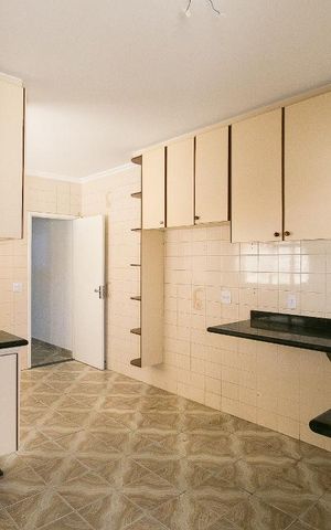 Casa à venda com 280m², 3 quartos e 8 vagasCozinha