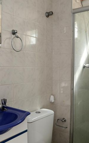 Apartamento à venda com 54m², 2 quartos e 1 vagaBanheiro Social