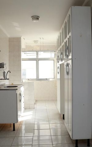 Apartamento à venda com 54m², 2 quartos e 1 vagaCozinha e Área de Serviço