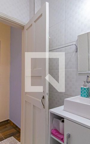 Apartamento à venda com 123m², 3 quartos e sem vaga Apartamento à venda com 123m², 3 quartos e sem vagaBanheiro
