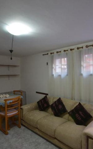 Casa à venda com 50m², 1 quarto e 1 vagaSala
