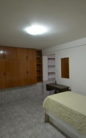 Casa à venda com 50m², 1 quarto e 1 vagaQuarto